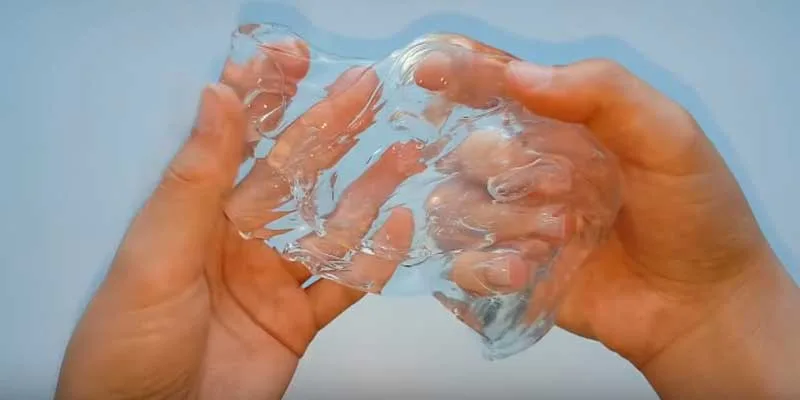 Прозрачный лизун