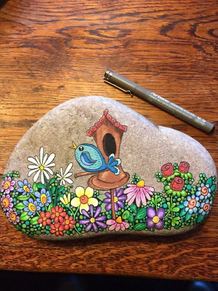 Простые идеи, как красиво расписать камни с детьми